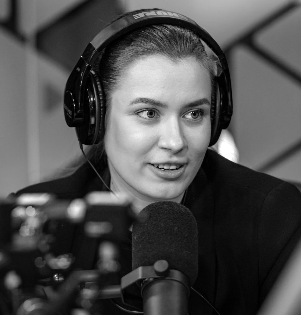 Klaudia Lepkowska-Suska – ekspertka i szkoleniowiec komunikacji marketingowej. Autorka rodzialu Własne Media podrecznika the Host