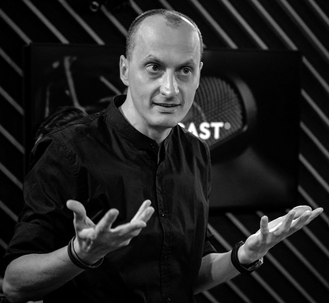 Dr Konrad Piotrowski – ekspert współpracujący z Voice House Academy